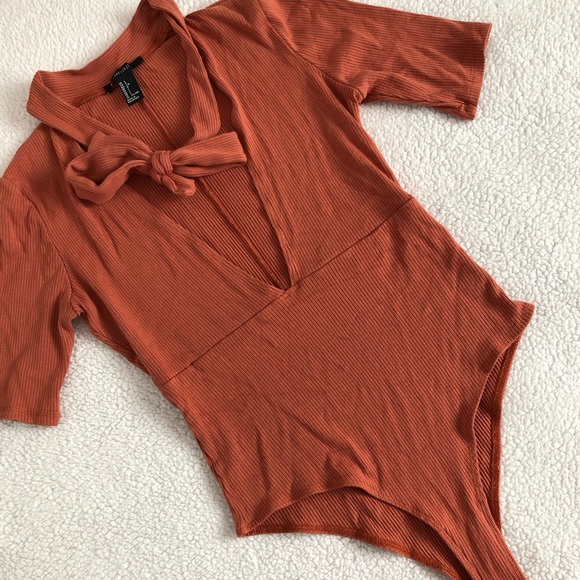 NOT FOR SALE RIGHT NOW! 
Forever 21 Bodysuit Size Large - Picture 4 of 8